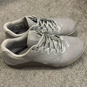 Nike Metcon 5 (M - 9.5)